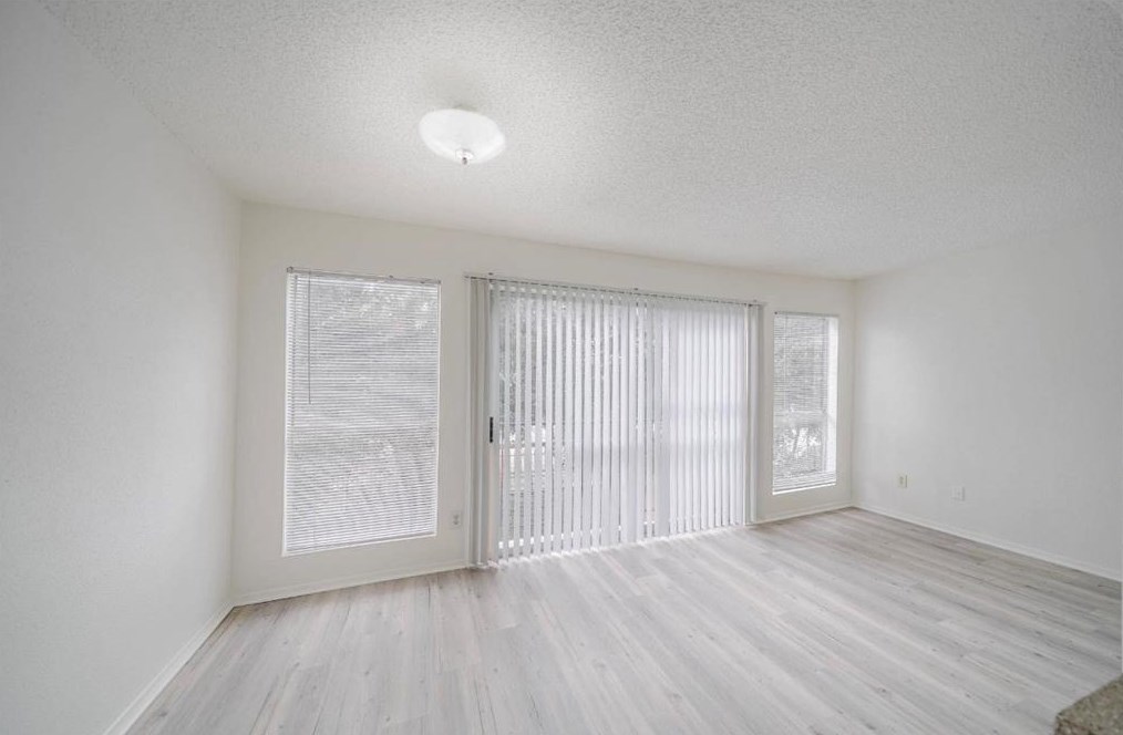 2111 Holly Hall St #4006, Houston, TX 77054