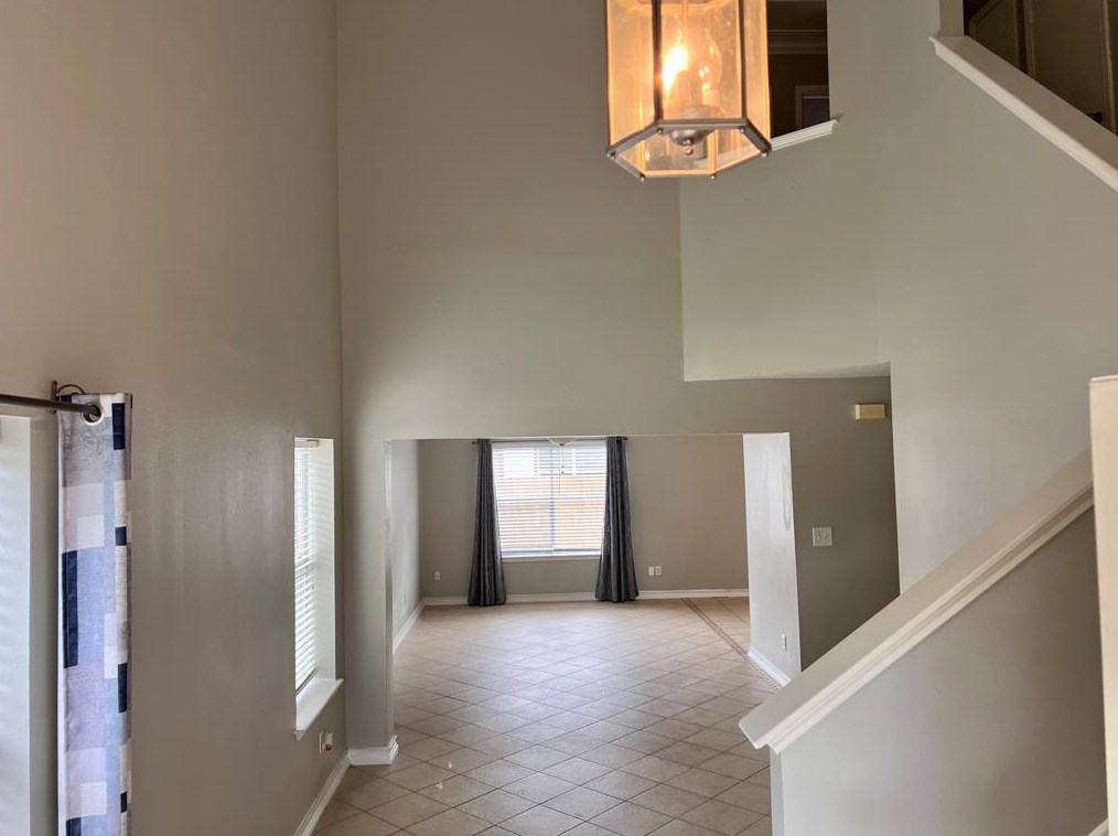 11926 Fossil Rock Ln, Houston, TX 77034-3661
