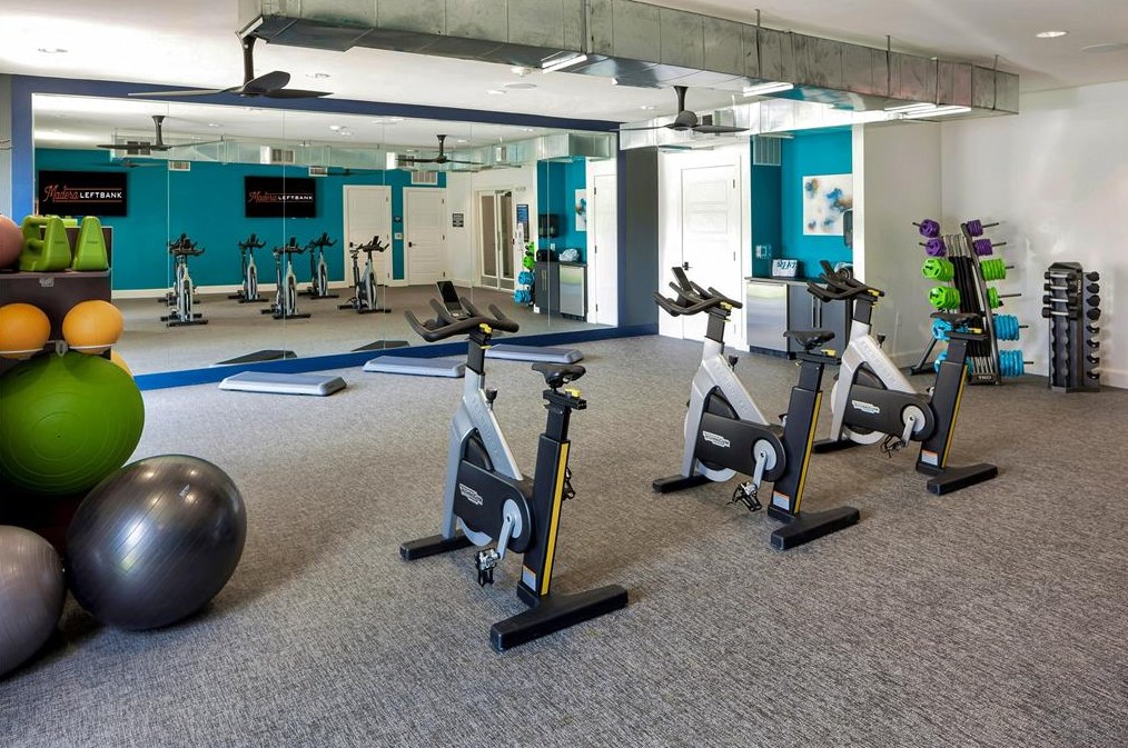 600 Harrold St, Fort Worth TX  76107-2323 exterior