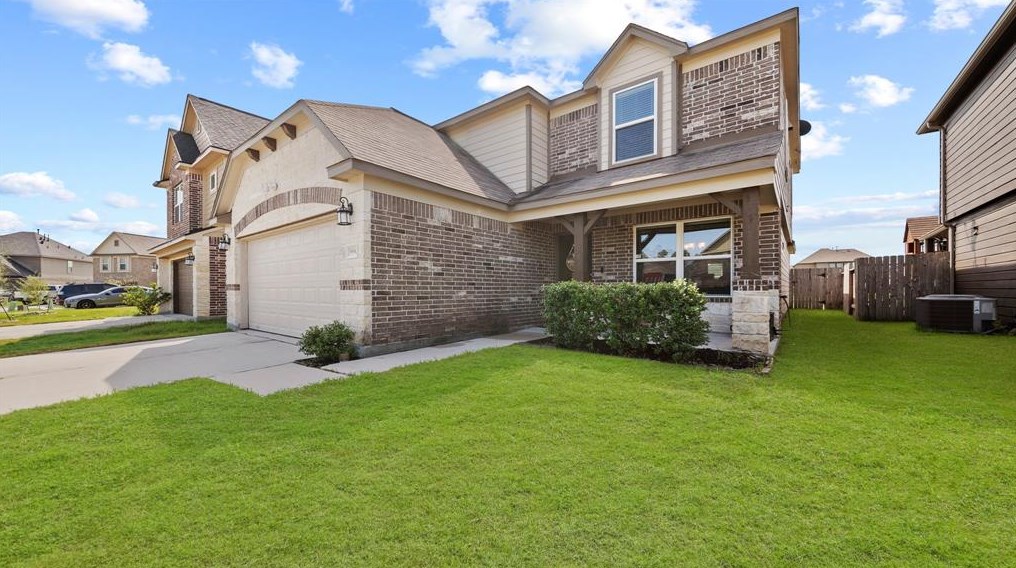 9990 Chimney Swift Ln, Conroe, TX 77385