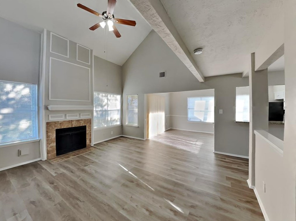 8522 Lake Crystal Dr, Houston, TX 77095