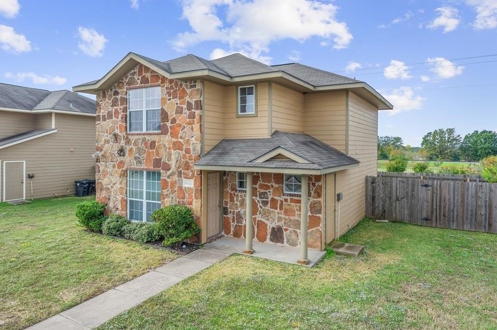 4005 Southern Trace Ct, College Station, TX 77845