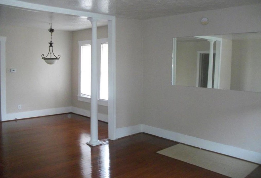 2532 Oakcliff St, Houston, TX 77023