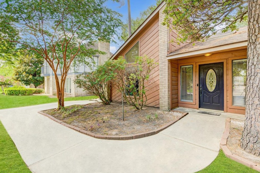 19715 Lajuana Ln, Spring, TX 77388-6119