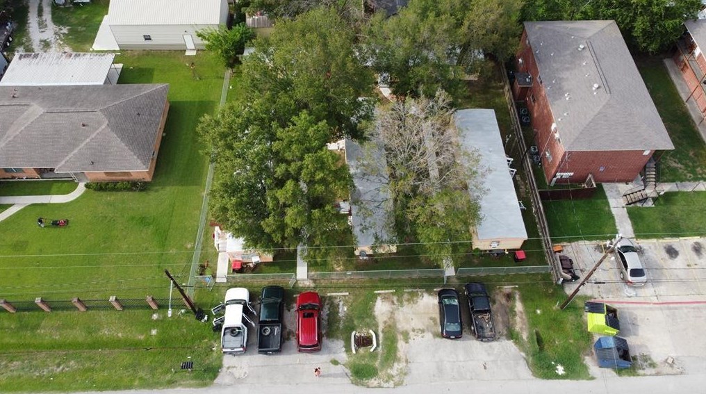 13927 Victoria St, Houston, TX 77015-0001