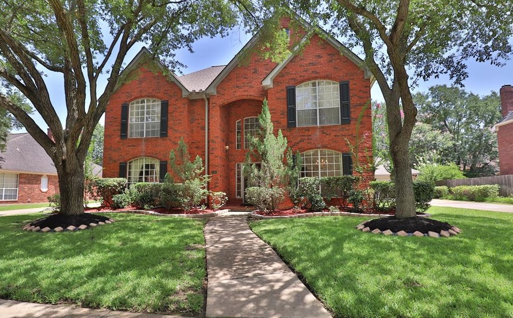 3918 Misty Morn Ln, Sugar Land TX  77479-3205 exterior