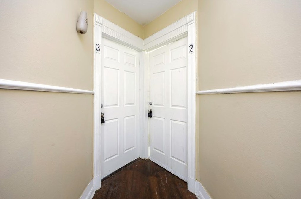 903 Oakhurst St #2, Houston, TX 77023