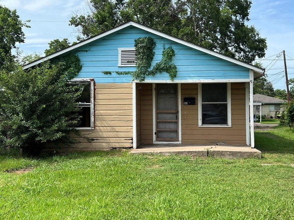 1219 Walnut Ave, Richmond, TX 77471
