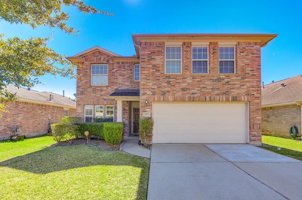 18035 Mossy Creek Ln, Richmond, TX 77407