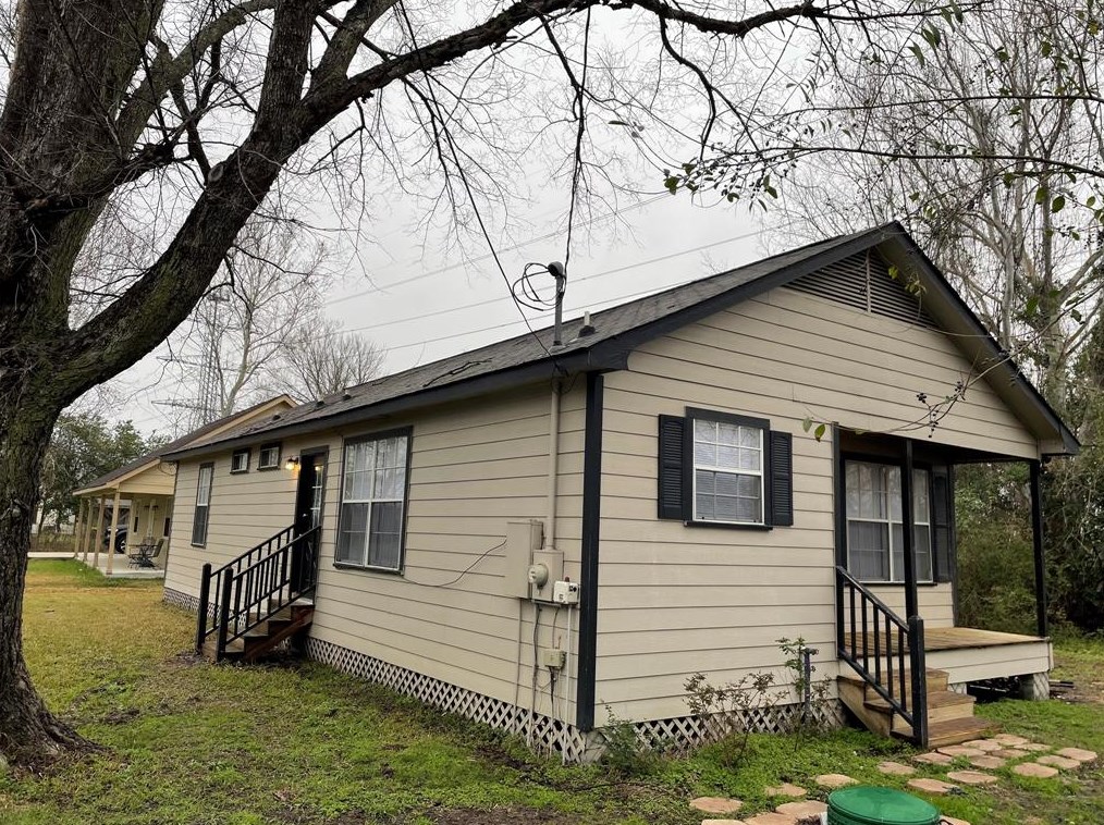 1003 E Main St, Tomball, TX 77375