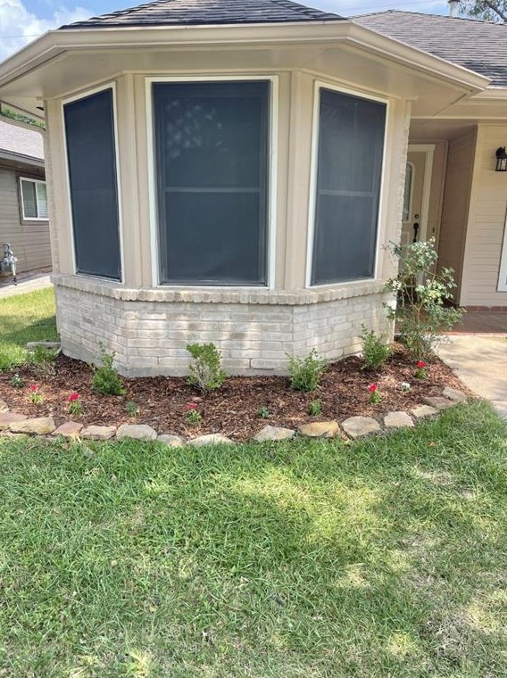 8646 Sunny Ridge Dr, Houston TX  77095-3709 exterior