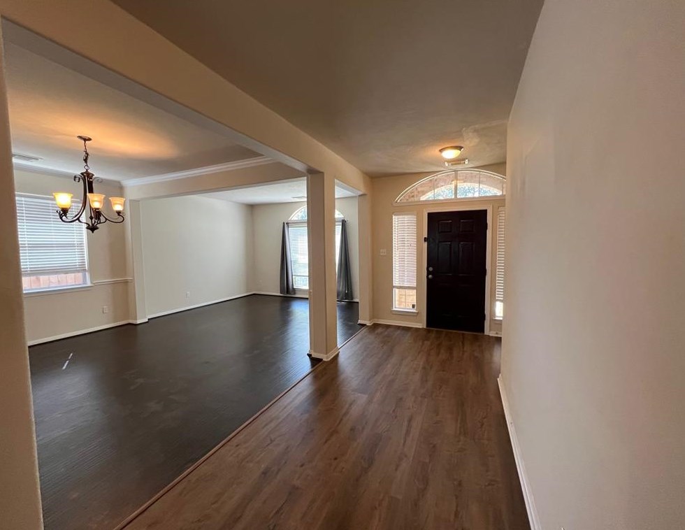 8722 Auburn Glen Ln, Houston, TX 77095