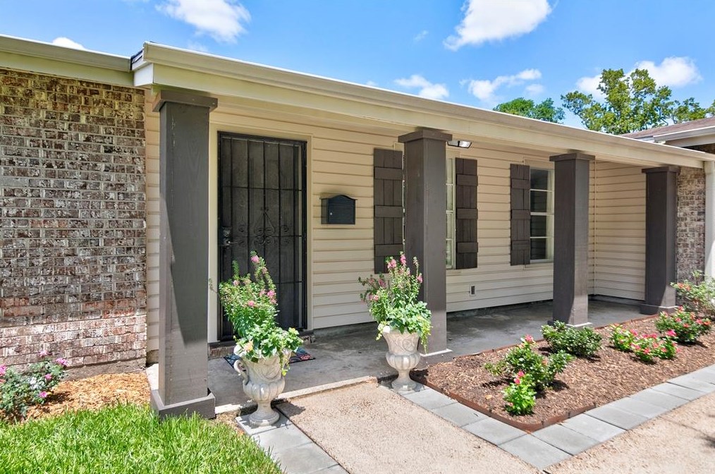 180 Orgain St, Beaumont, TX 77707-2333