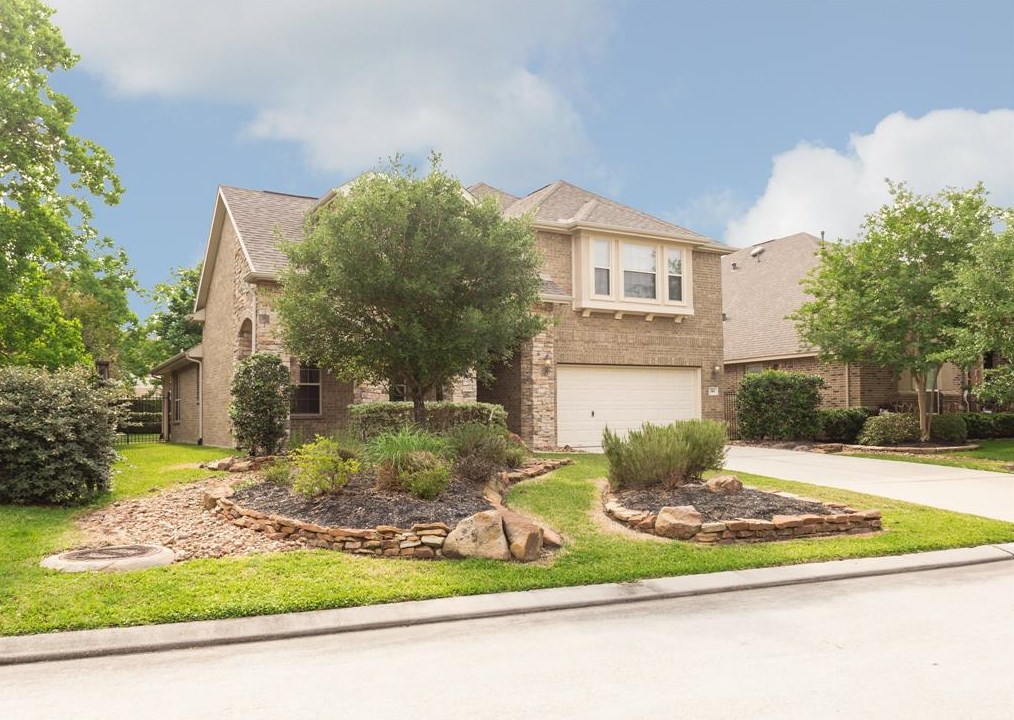214 Pinto Point Dr, Spring TX  77389-4391 exterior