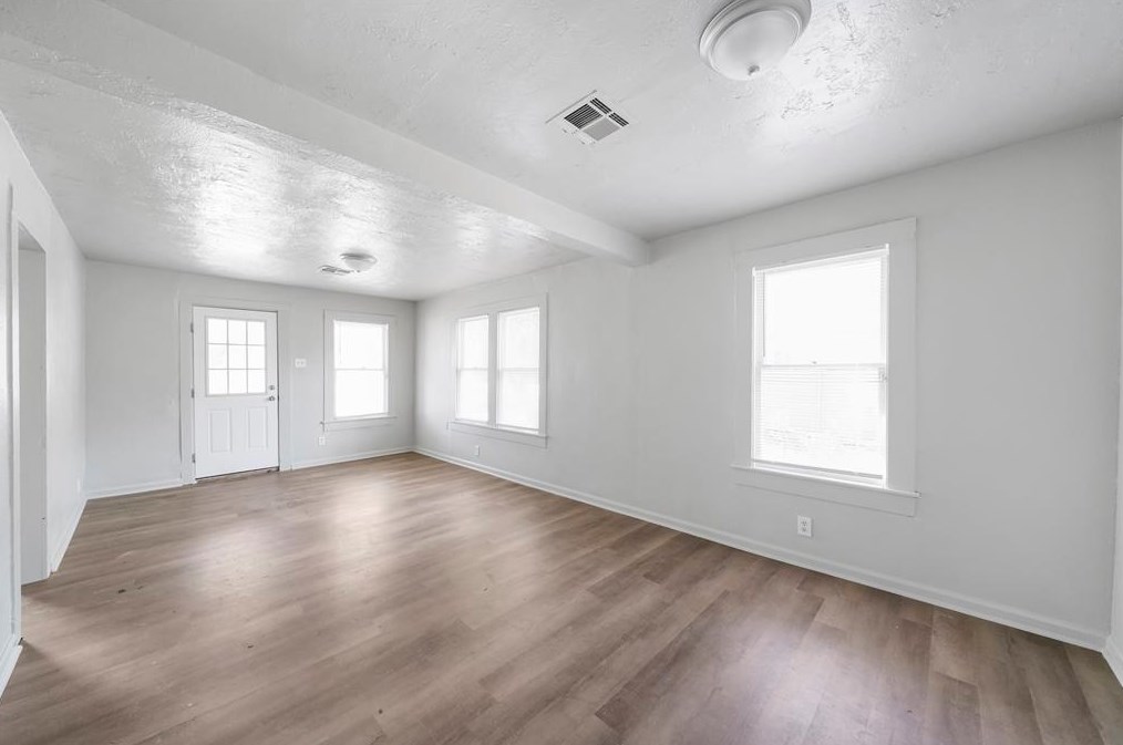 7610 Mclarty St, Hitchcock, TX 77563