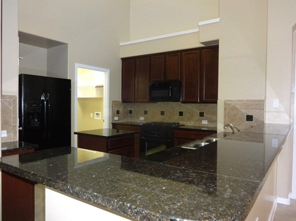 14302 Baron Creek Ln, Houston, TX 77044-4476