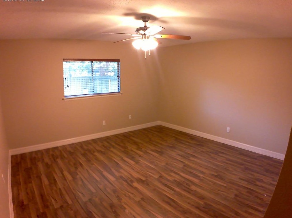12614 Day Hollow Ln, Houston, TX 77070-4734