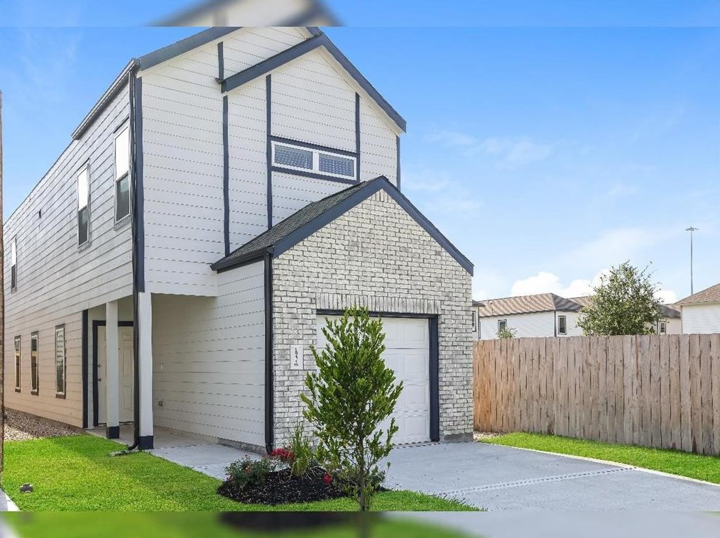 15318 Estrella W, Houston, TX 77073