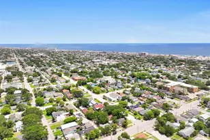 4828 Ave Q 1/2, Galveston, TX 77551 - Photo 46