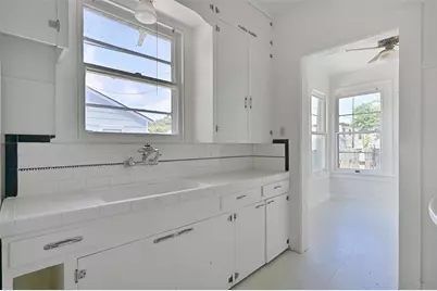 4828 Avenue Q 1/2, Galveston, TX 77551 - Photo 32