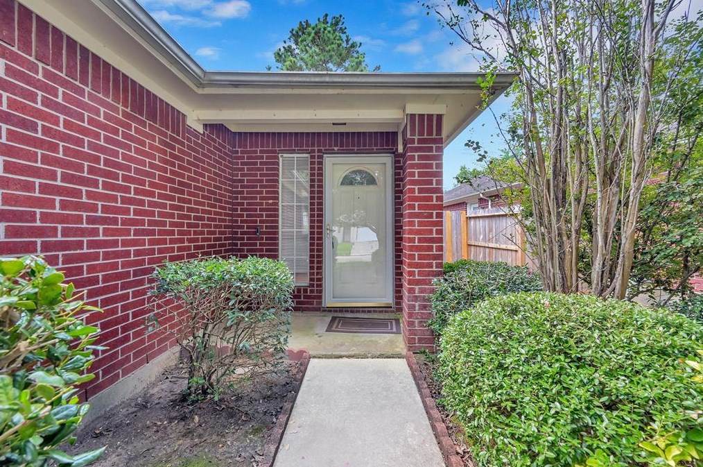 5003 Deer Point Dr, Spring, TX 77389