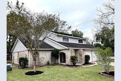 10802 Sagebluff Drive - Photo 1