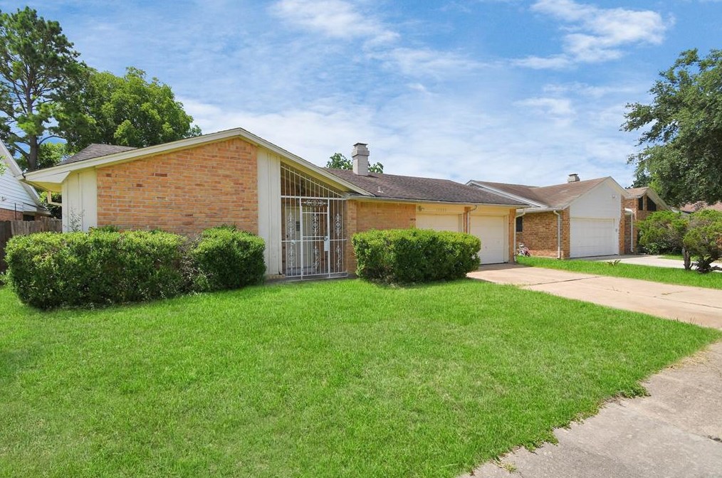 13227 Ascot Glen Ln, Houston, TX 77082-5001