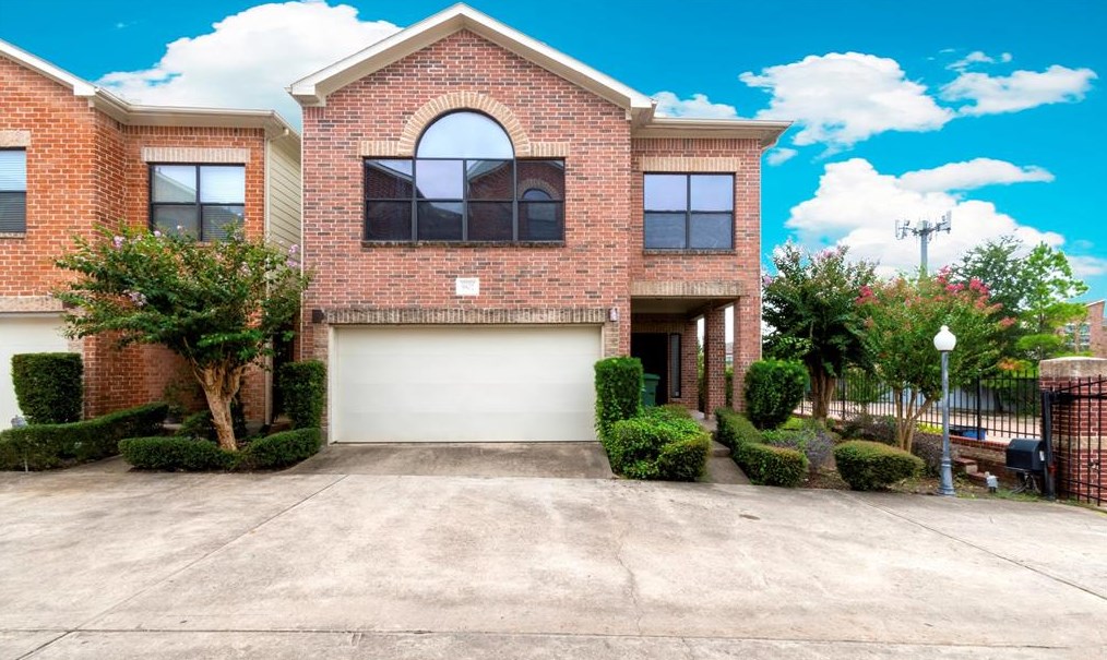 9802 Abigail Grace Ct, Houston, TX 77025