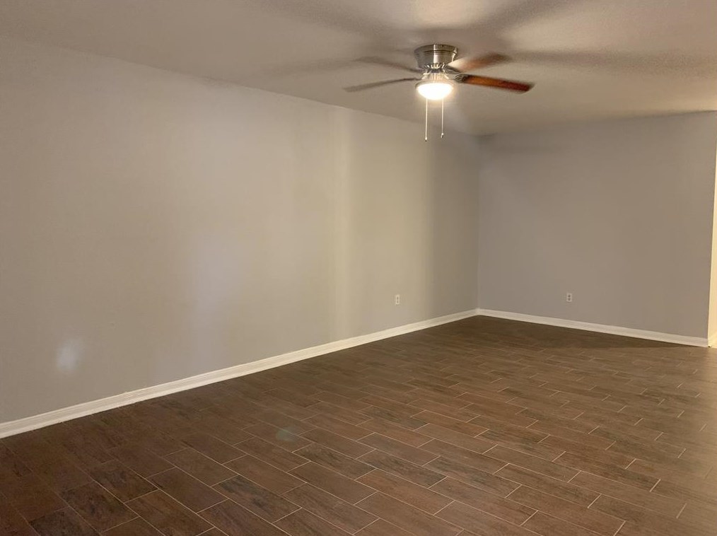 3325 Scotch Moss Ln, Morgans Point, TX 77571