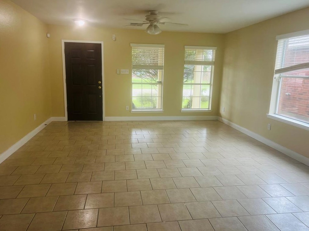 10314 Pine Meadows Blvd, Baytown, TX 77523