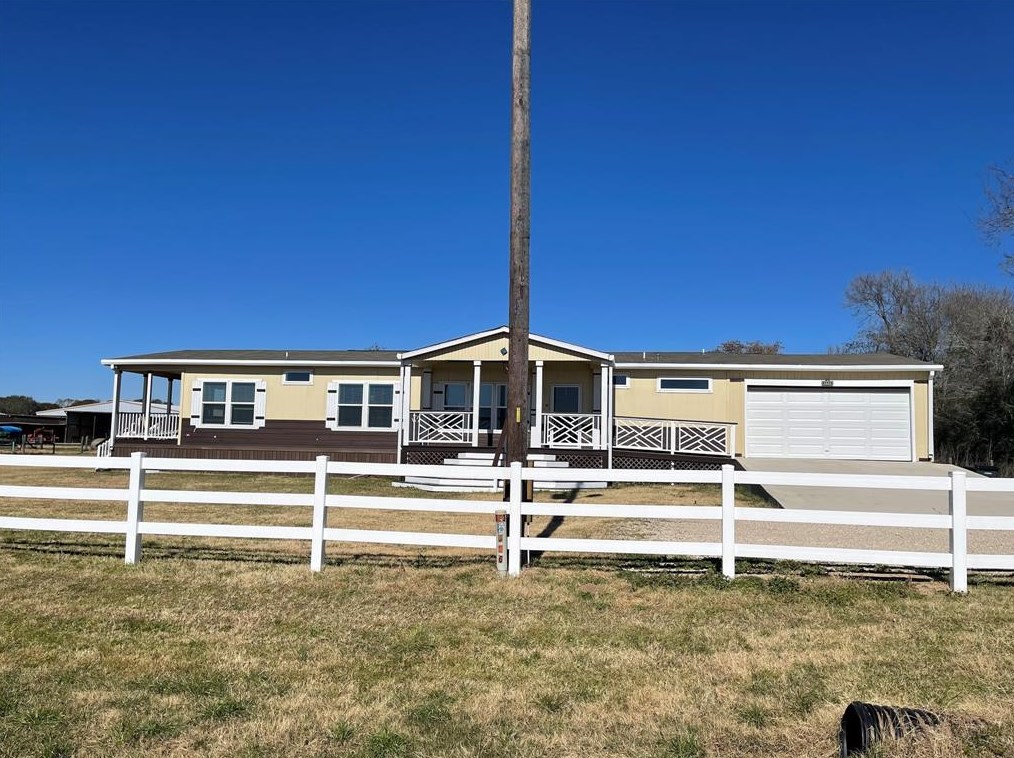 41172 Addie Gee Rd, Hempstead, TX 77445
