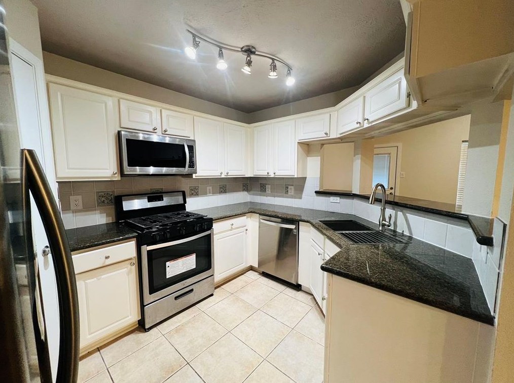 12342 Westwold Dr, Tomball, TX 77377