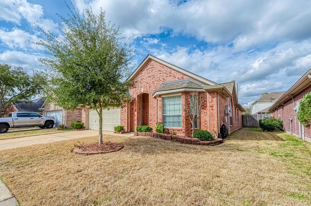 11934 Leaf Oak Dr, Houston TX  77065-5225 exterior