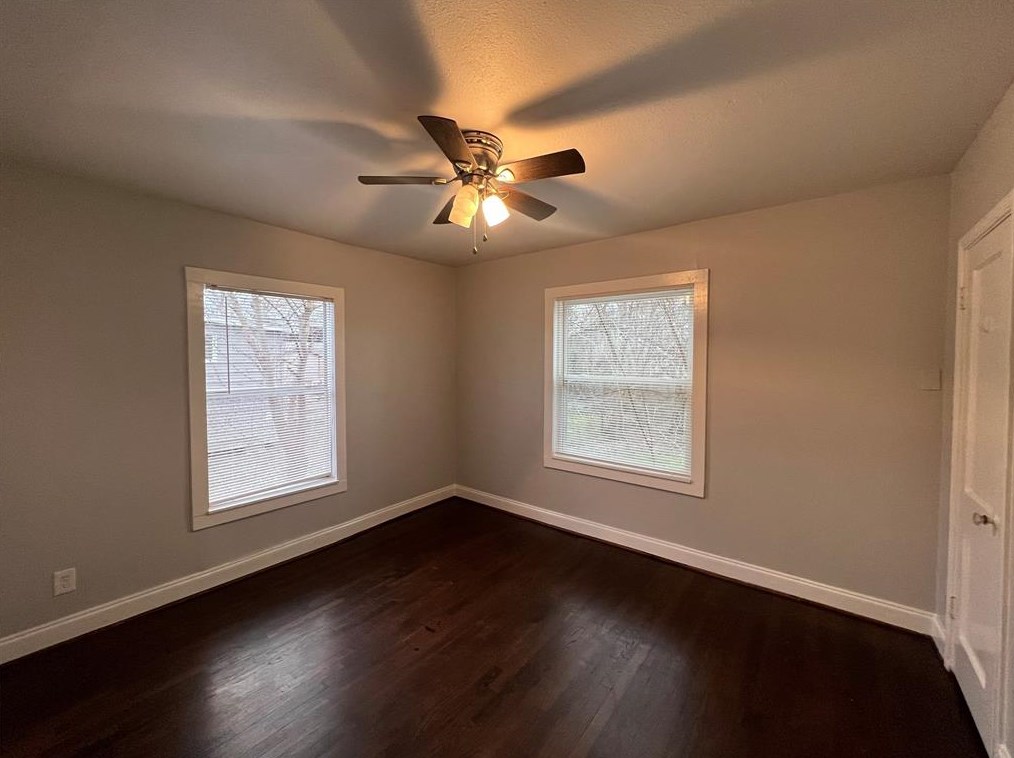 7120 Goforth St, Houston, TX 77021-5829