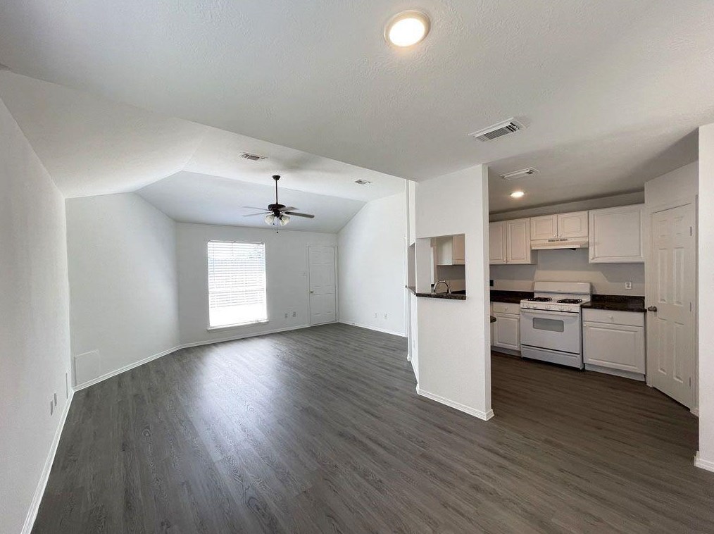 7551 Riv Pne Dr, Cypress TX 77433-3233 exterior