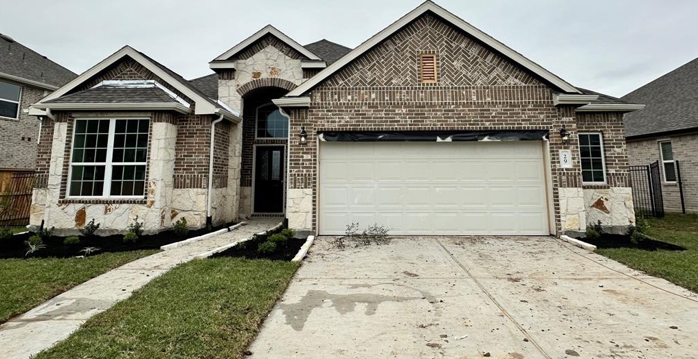 29 Carmel Dr, Manvel, TX 77578