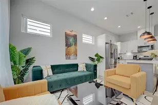 2105 Sam Wilson St, Houston, TX 77020 - Photo 10