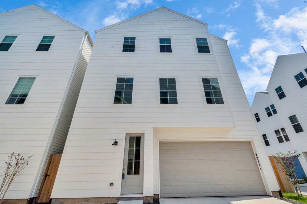 2011 E Bauer Dr, Houston, TX 77080