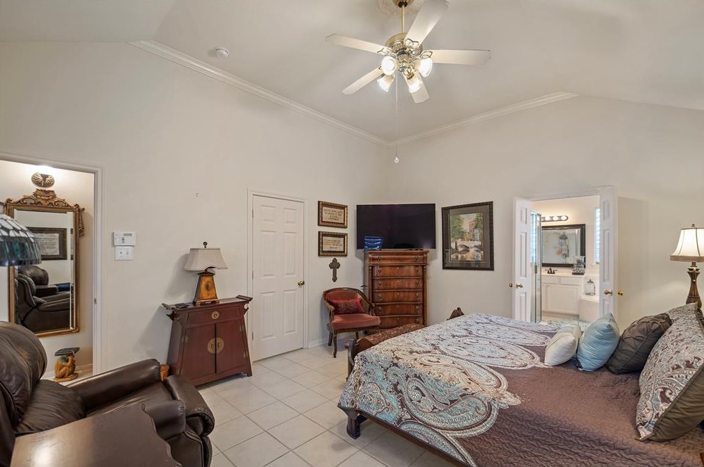 9909 Kemp Frst, Houston TX  77080-2509 exterior