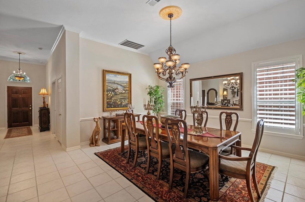 9909 Kemp Frst, Houston TX  77080-2509 exterior