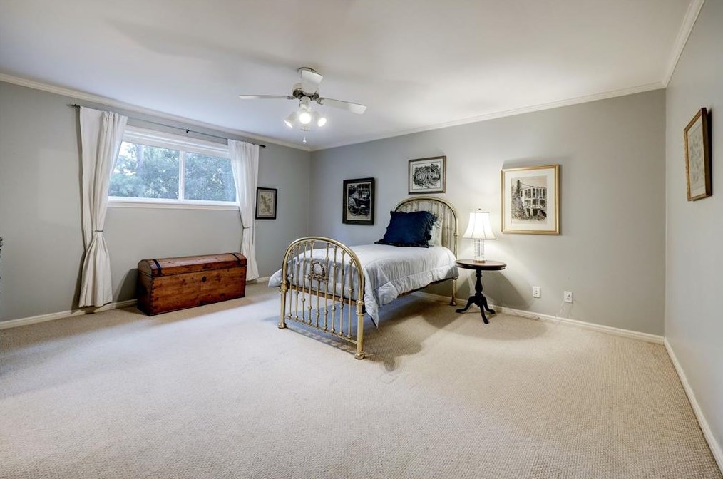 12003 Pebble Hl Dr, Houston TX exterior