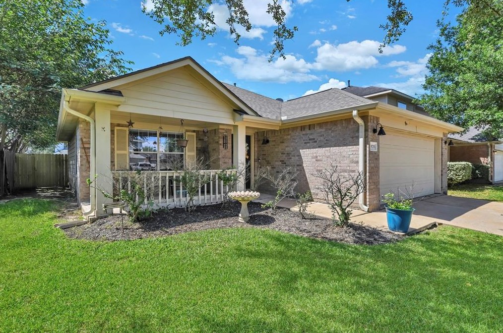 19735 Cozy Cabbin Dr, Katy, TX 77449-4963