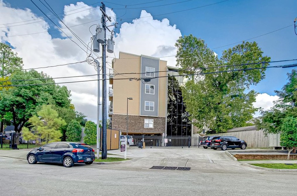 2802 Morrison St, Houston TX  77009-7616 exterior