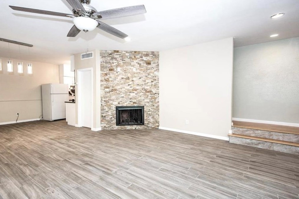 2100 Tanglewilde St Apt 495, Houston, TX 77063