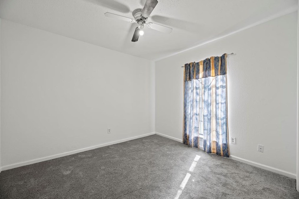 7834 Breezeway St, Houston TX  77040-3703 exterior