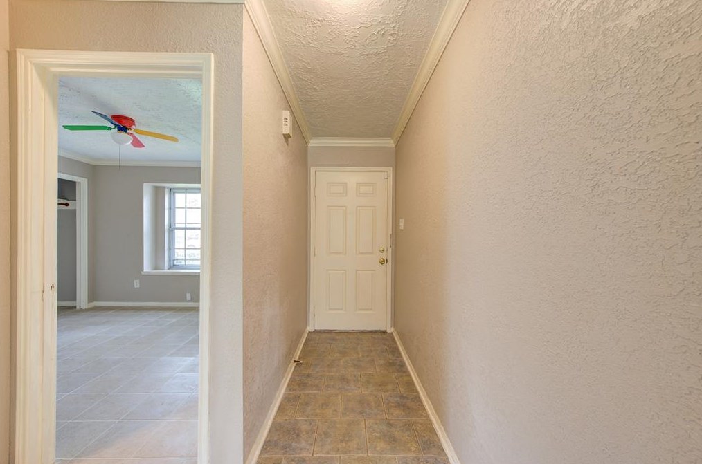 16406 Villa Del Norte Dr, Houston, TX 77073