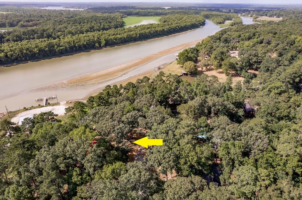 284 Hackberry St, Chita, TX 75862
