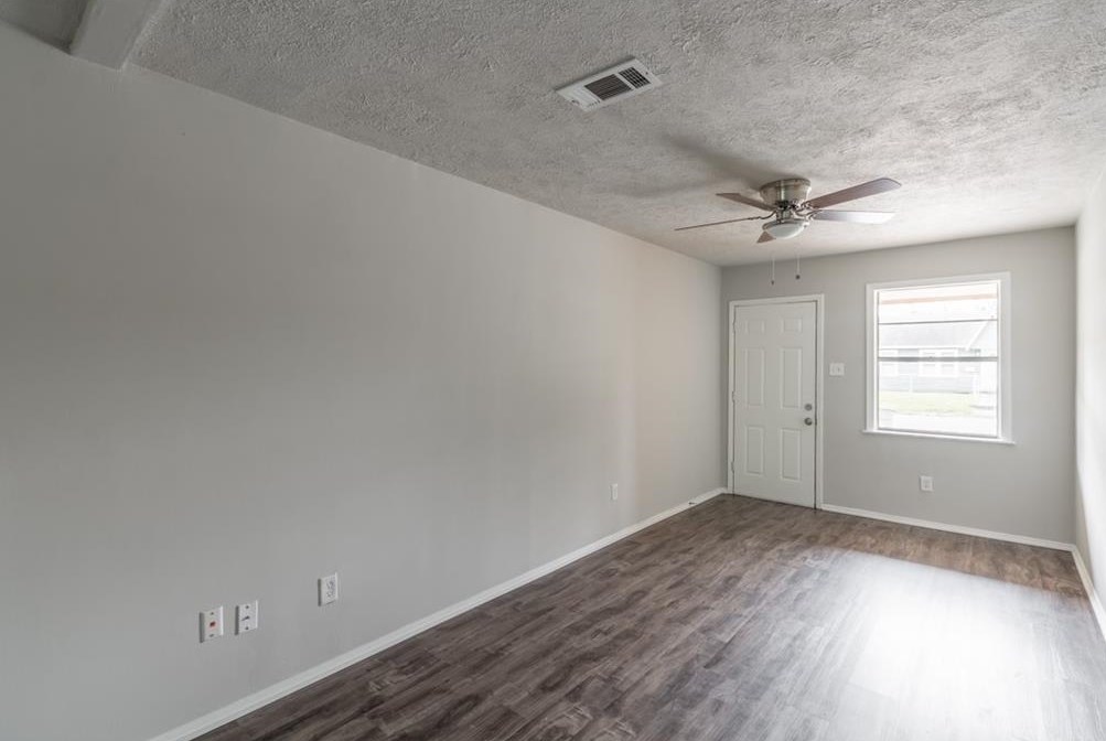 3802 Cochran St, Houston, TX 77009