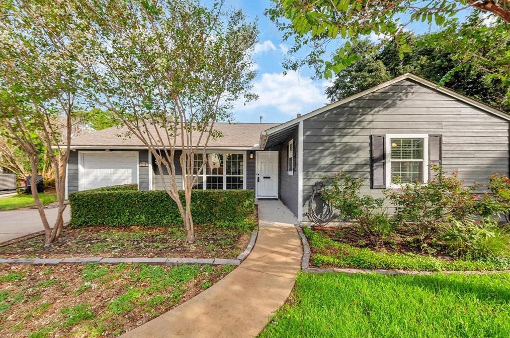 5310 Pagewood Ln, Houston TX  77056-7227 exterior