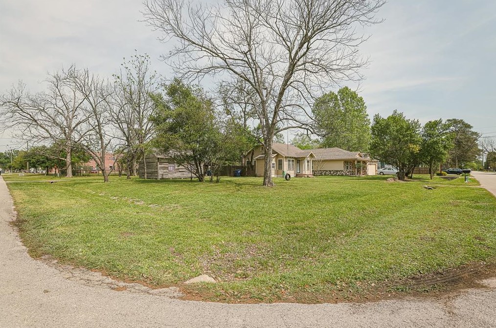 310 Florence St, Tomball, TX 77375